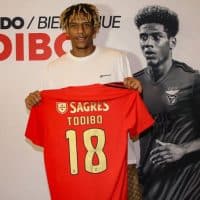 Σκέψεις για επιστροφή Todibo στη Barcelona