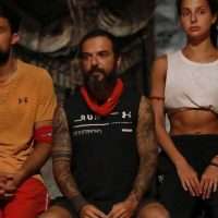 Survivor Spoiler 22/4: Οι πανηγυρισμοί για την αποχώρηση, χαμός πίσω από τις κάμερες – Έπαθε σοκ ο Τριαντάφυλλος – Ο επόμενος που θα φύγει (vids)