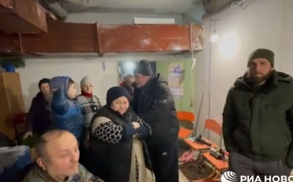Read more about the article Πόλεμος στην Ουκρανία: Η ρωσική πρεσβεία στην Αθήνα δημοσίευσε βίντεο ομογενών στο Σαρτανά που προκάλεσε αντιδράσεις (vid)