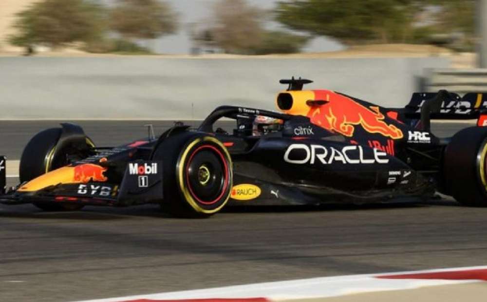 Read more about the article Formula 1 2022: Ταχύτερος ο Φερστάπεν στα δοκιμαστικά – Πρεμιέρα στο Μπαχρέιν, δείτε πρόγραμμα, οδηγούς και αλλαγές  (vids)