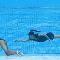 Παγκόσμιο Πρωτάθλημα Υγρού Στίβου: Σοκάρουν οι εικόνες με διάσωση αθλήτριας που βυθίστηκε αναίσθητη στην πισίνα (vids)