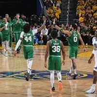 NBA: Το ρεκόρ του Κάρι και η απίστευτη ανατροπή των Σέλτικς έδειξαν πως οι τελικοί θα είναι συναρπαστικοί (vids)