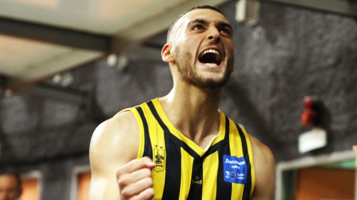 Read more about the article O Νετζηπόγλου βγήκε ο καλύτερος νέος παίκτης στην Basket League!