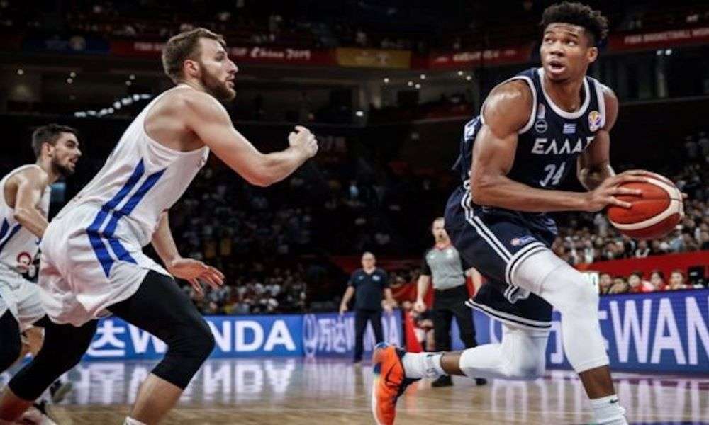 Read more about the article Eurobasket: Με την υπογραφή του Γιάννη!