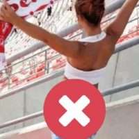 Ιταλία: Viral η οπαδός της Μπάρι που φωτογραφίζεται στο γήπεδο με τα εσώρουχα (pics)