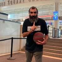 Αμερική: Viral έγινε Έλληνας ταξιτζής στη Νέα Υόρκη για τις μπασκετικές του ικανότητες (vid)