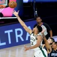 NBA: Γράφει ιστορία ο Γιάννης Αντετοκούνμπο!