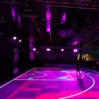 FIBA: Ενέκρινε το γυάλινο δάπεδο στο μπάσκετ – Εντυπωσιακές οι δυνατότητες (vid)