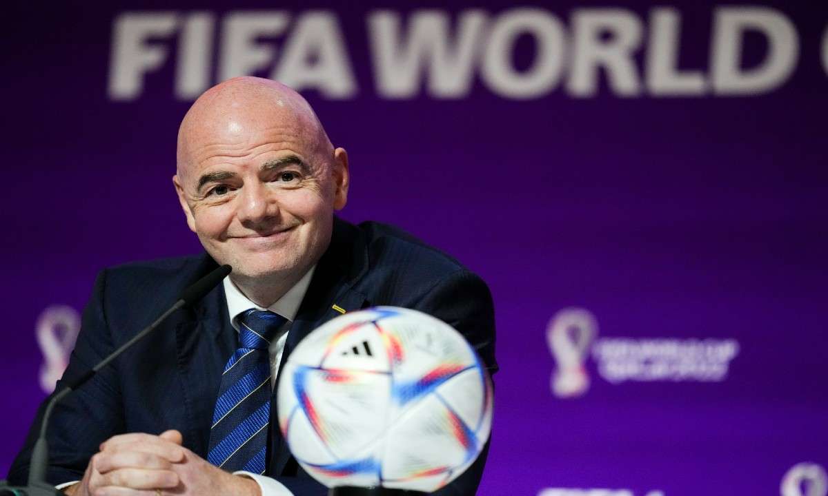 Read more about the article FIFA: Ο Τζιάνι Ινφαντίνο θα παραμείνει πρόεδρος μέχρι το 2027