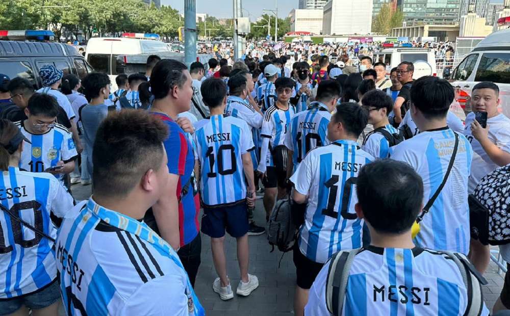 You are currently viewing Αργεντινή: Η απόλυτη παράνοια με τον Μέσι στην Κίνα