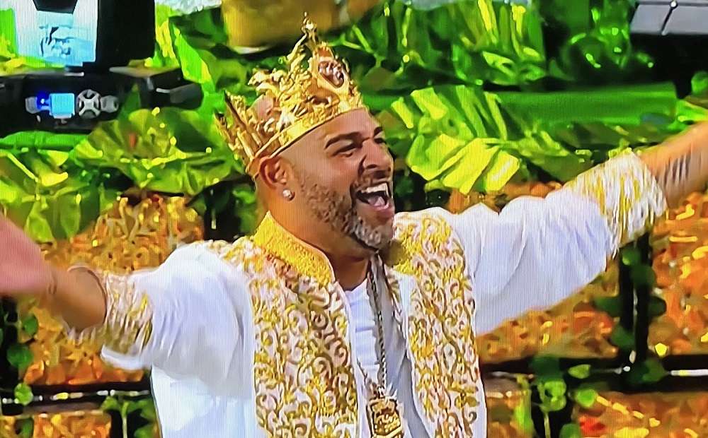 You are currently viewing Viral: Ο Αντριάνο βασιλιάς στο καρναβάλι του Σάο Πάολο (vid)