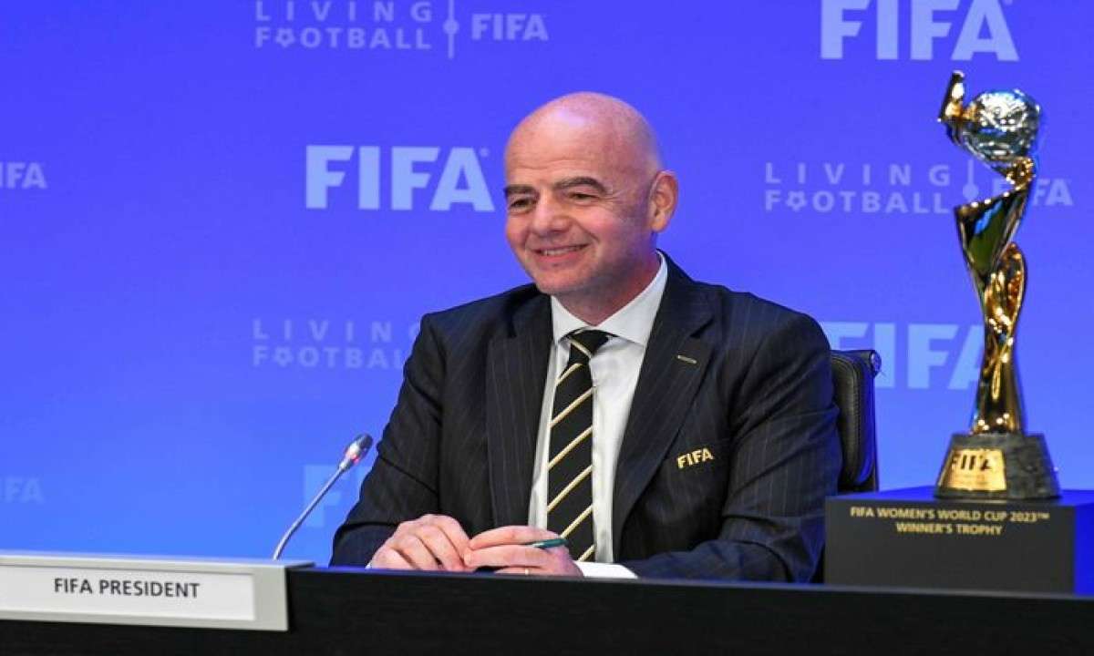 Read more about the article FIFA: “Δεν θα υπάρξει μπλε κάρτα”