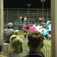 Ερασιτεχνικό ποδόσφαιρο: "Δολοφονική" καρατιά σε αγώνα ομάδων στη Ρόδο (vid)