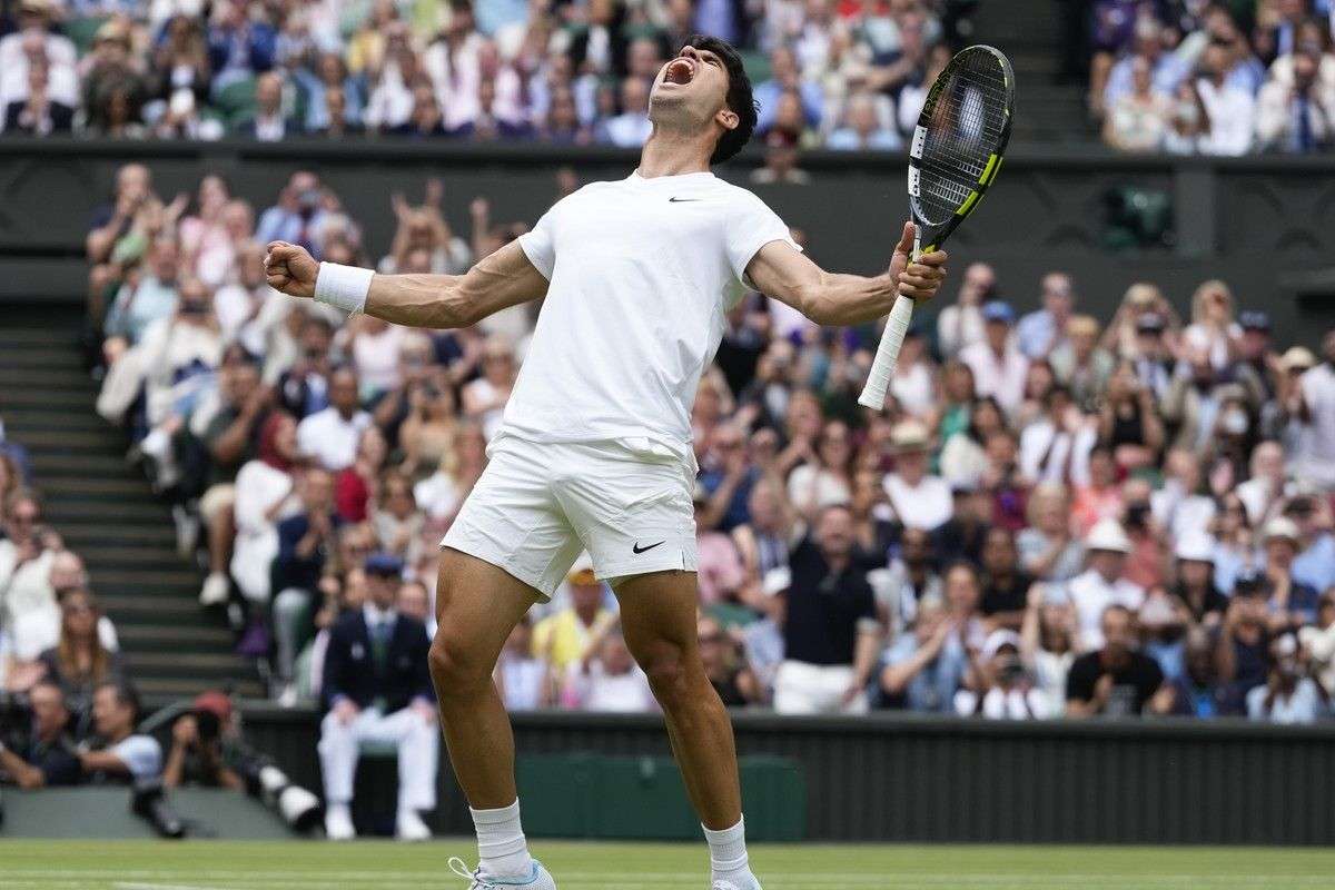 Read more about the article Wimbledon: Ο Αλκαράθ διέλυσε τον Τζόκοβιτς στον τελικό