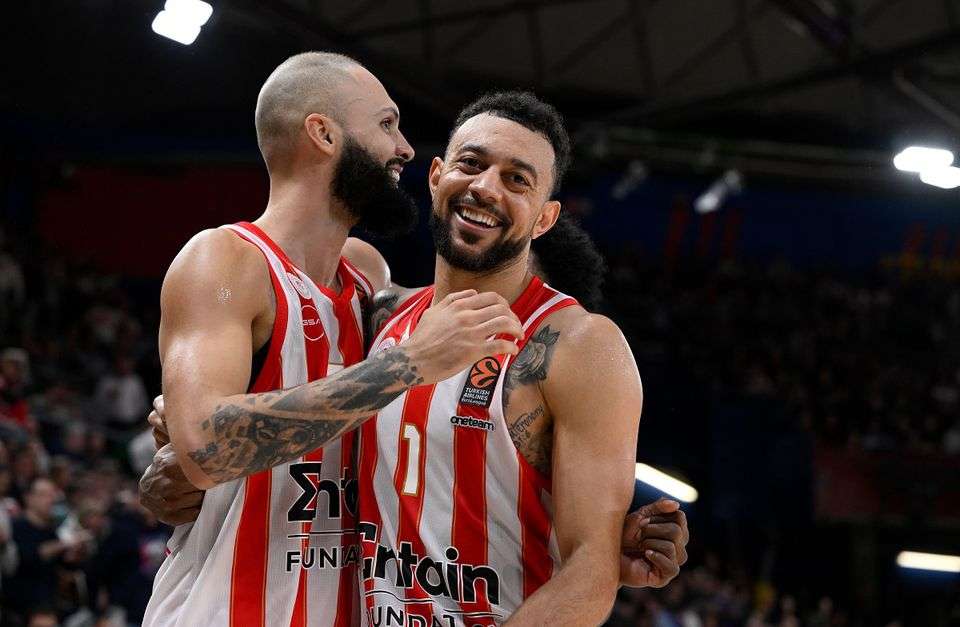 Read more about the article Euroleague: Τεράστιο διπλό του Ολυμπιακό στη Βαρκελώνη