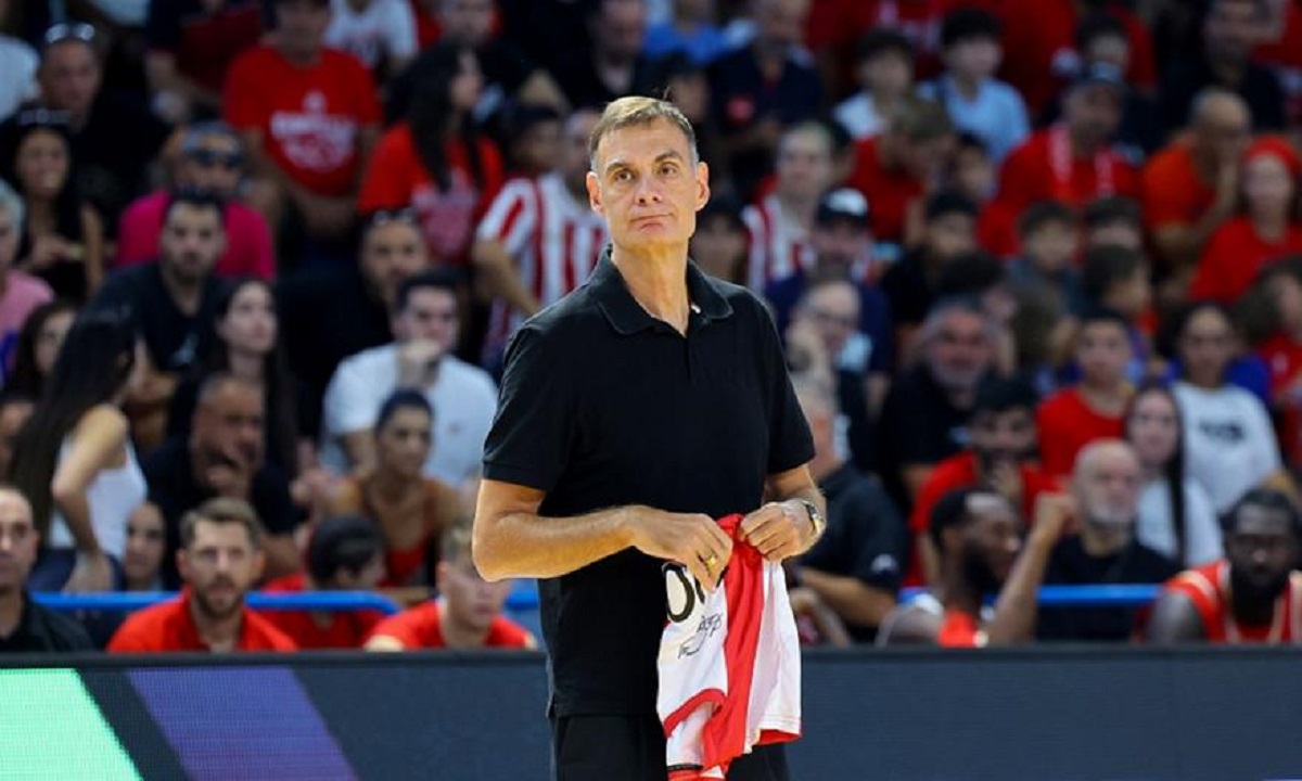 Read more about the article Μπαρτζώκας: «Πρέπει να κοπιάσουμε στο γήπεδο κόντρα στην Μπασκόνια – Γι’ αυτό έρχεται ο Νιλικίνα»
