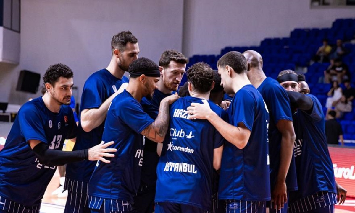 Read more about the article Οσμάνι: «Από τις καλύτερες ομάδες της Ευρωλίγκας ο Ολυμπιακός»