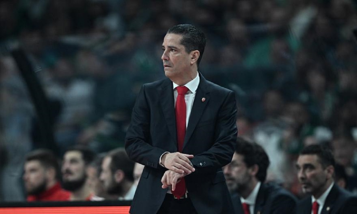 You are currently viewing Ερυθρός Αστέρας: Τέλος ο Σφαιρόπουλος