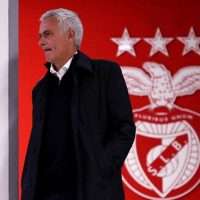 Μουρίνιο για διαιτητή: «Δεν τρέφω και πολλή αγάπη γι' αυτόν»