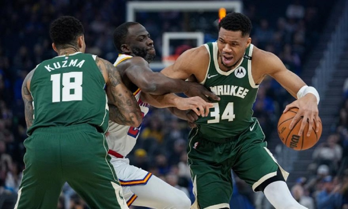 You are currently viewing Γιάννης Αντετοκούνμπο: Τι δίνουν οι Γουόριορς για να τον αποκτήσουν