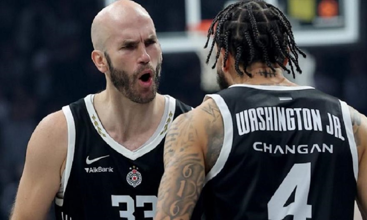 You are currently viewing Καλάθης: «Όταν κάτι συμβαίνει πρέπει να αντιδράς-Ευκαιρία το ντέρμπι για να κάνουμε ένα βήμα μπροστά»