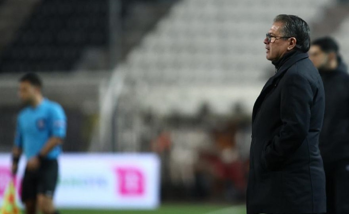 You are currently viewing Παπαδόπουλος για Μαρκό: «Θέλουμε να προσφέρουμε στο ελληνικό ποδόσφαιρο, γιατί ακούγονται διάφορα»